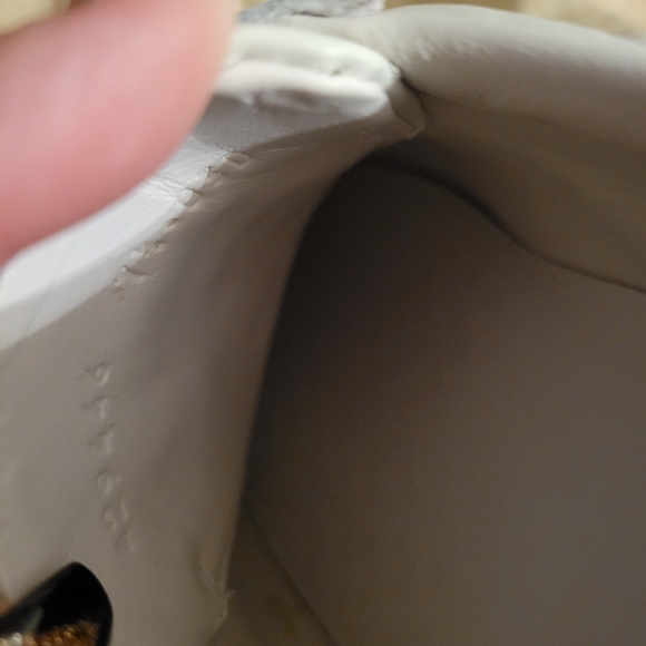 Authentic leather Gucci shoes - Picture 6 of 14